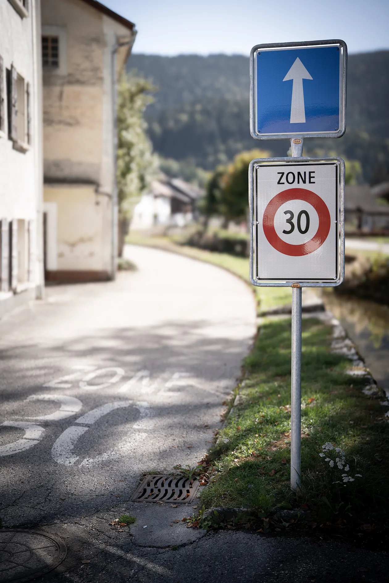 Zone 30 km/h à Môtiers © Mathieu Hofner